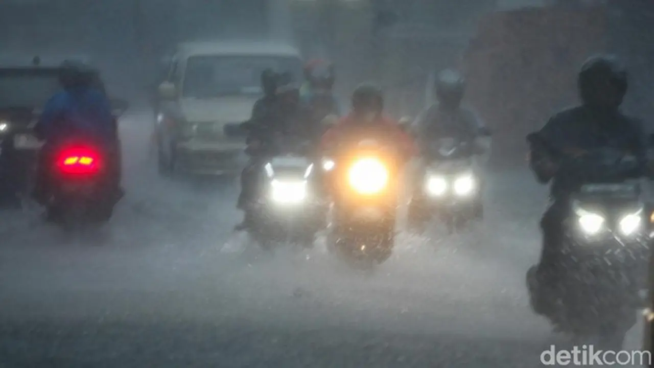 BMKG: Siklon Bakung Berpotensi Muncul Malam Ini, Waspada Gelombang Tinggi di Pesisir Barat BMKG: Siklon Bakung Berpotensi Muncul Malam Ini, Waspada Gelombang Tinggi di Pesisir Barat