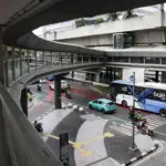 Banjir dan Pohon Tumbang Lumpuhkan Sebagian Rute TransJakarta dan JakLingko di Jakarta