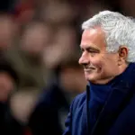 Jose Mourinho Ungkap Hadiah Spesial dari Scott McTominay: Jersey Napoli