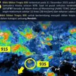 BMKG Imbau Bali dan Jawa Waspadai Dampak Bibit Siklon Tropis 93S