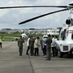Prabowo Tinjau Posko Pengungsian Langkat Naik Helikopter dari Medan