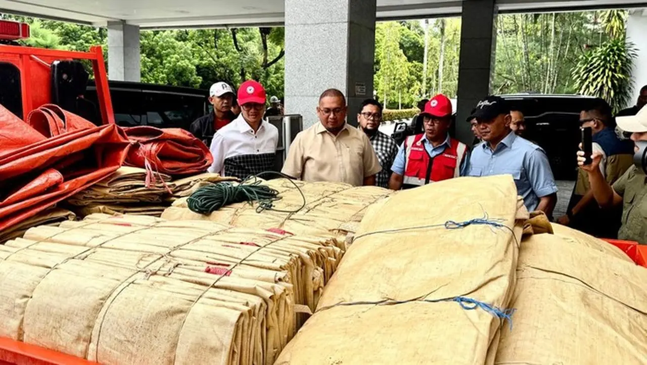 Andre Rosiade Pastikan 1.000 Dumbag PT Semen Padang untuk Tanggap Darurat Banjir Solok