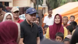 Menko Pangan Zulhas Tinjau Pemulihan Pengungsi Banjir di Aceh Tamiang dan Langsa