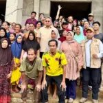 Andre Rosiade Salurkan Bantuan dan Berkomitmen Datangkan Alat Berat untuk Korban Banjir Padang