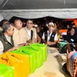 Ahmad Muzani dan Andre Rosiade Tinjau Korban Banjir Bandang Padang, Salurkan Ribuan Paket Sembako