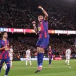 Brace Raphinha Bawa Barcelona Taklukkan Osasuna 2-0, Kokoh di Puncak Klasemen LaLiga