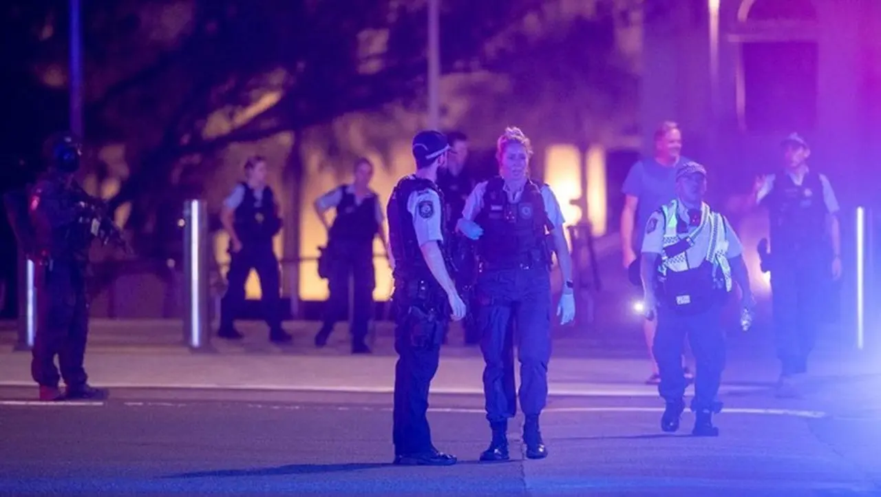 Kemlu RI Pantau Insiden Penembakan di Pantai Bondi, Belum Ada Info WNI Terdampak