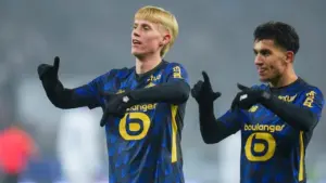 Lille Bungkam Auxerre 4-3 dalam Drama 7 Gol dan 4 Kartu Merah di Ligue 1