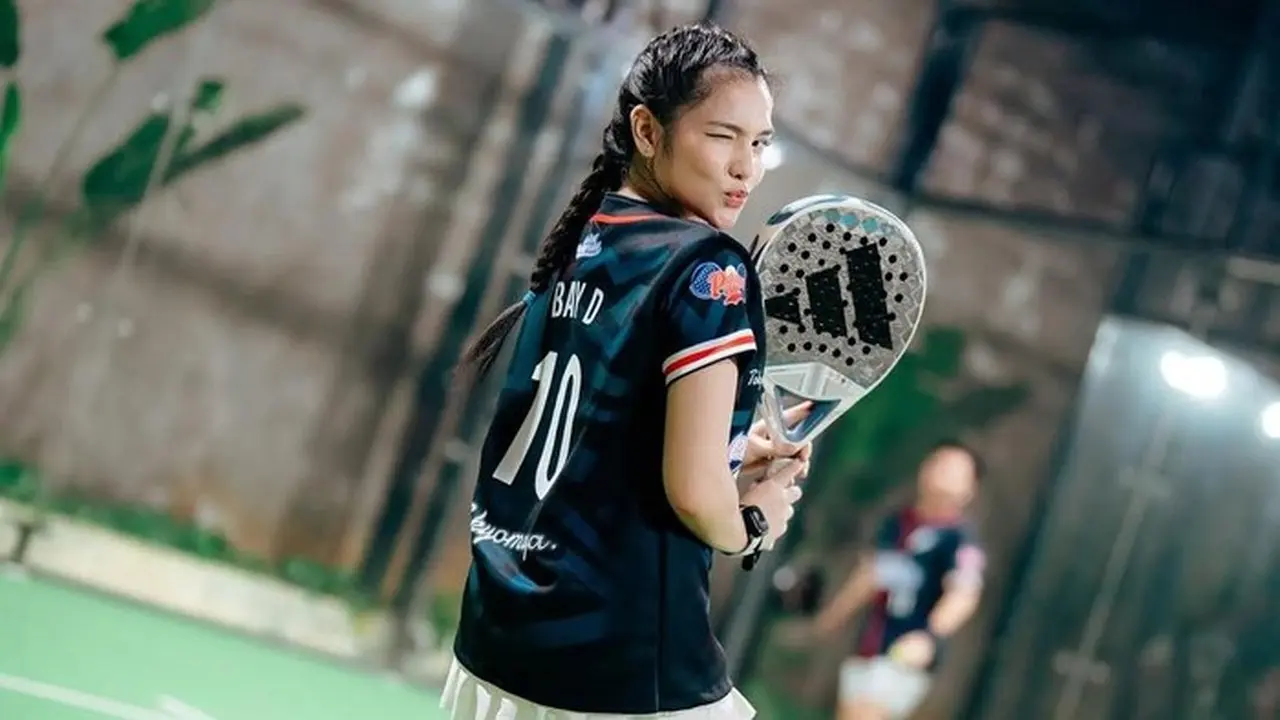 Ibunda Davina Karamoy Bantah Sang Putri Jadi Pelakor: “Gak Ada Davina Rebut Suami Orang”