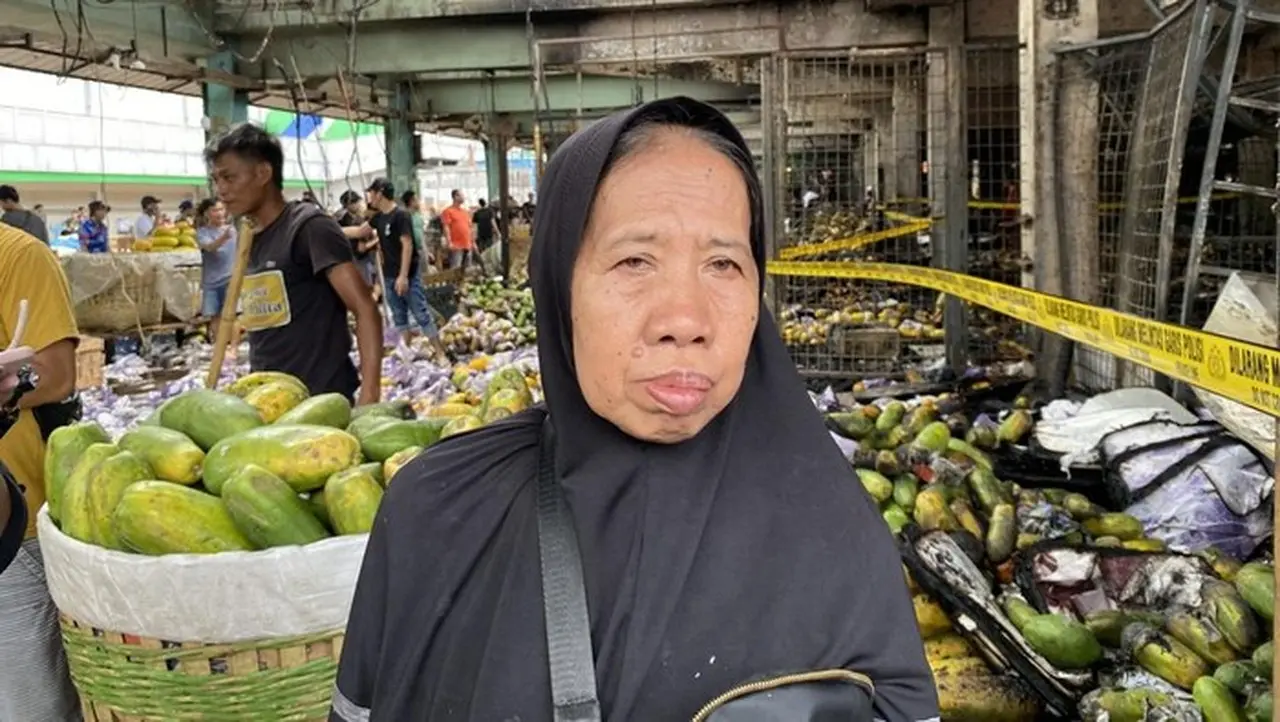 Pedagang Pasar Kramat Jati Pasrah Kios Terbakar, Uang Tabungan Jutaan Rupiah Ikut Hangus