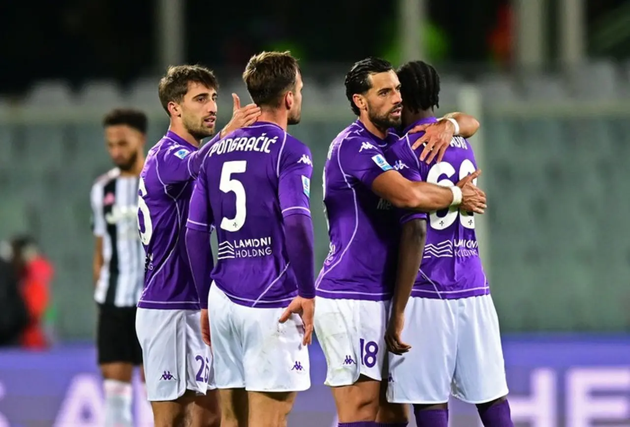 Fiorentina Terpuruk di Dasar Klasemen Liga Italia, Apa Akar Masalahnya?