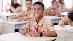 Kisah Inspiratif Fajri: Dari Pencari Rumput di Sawah Menjadi Ketua OSIS Sekolah Rakyat