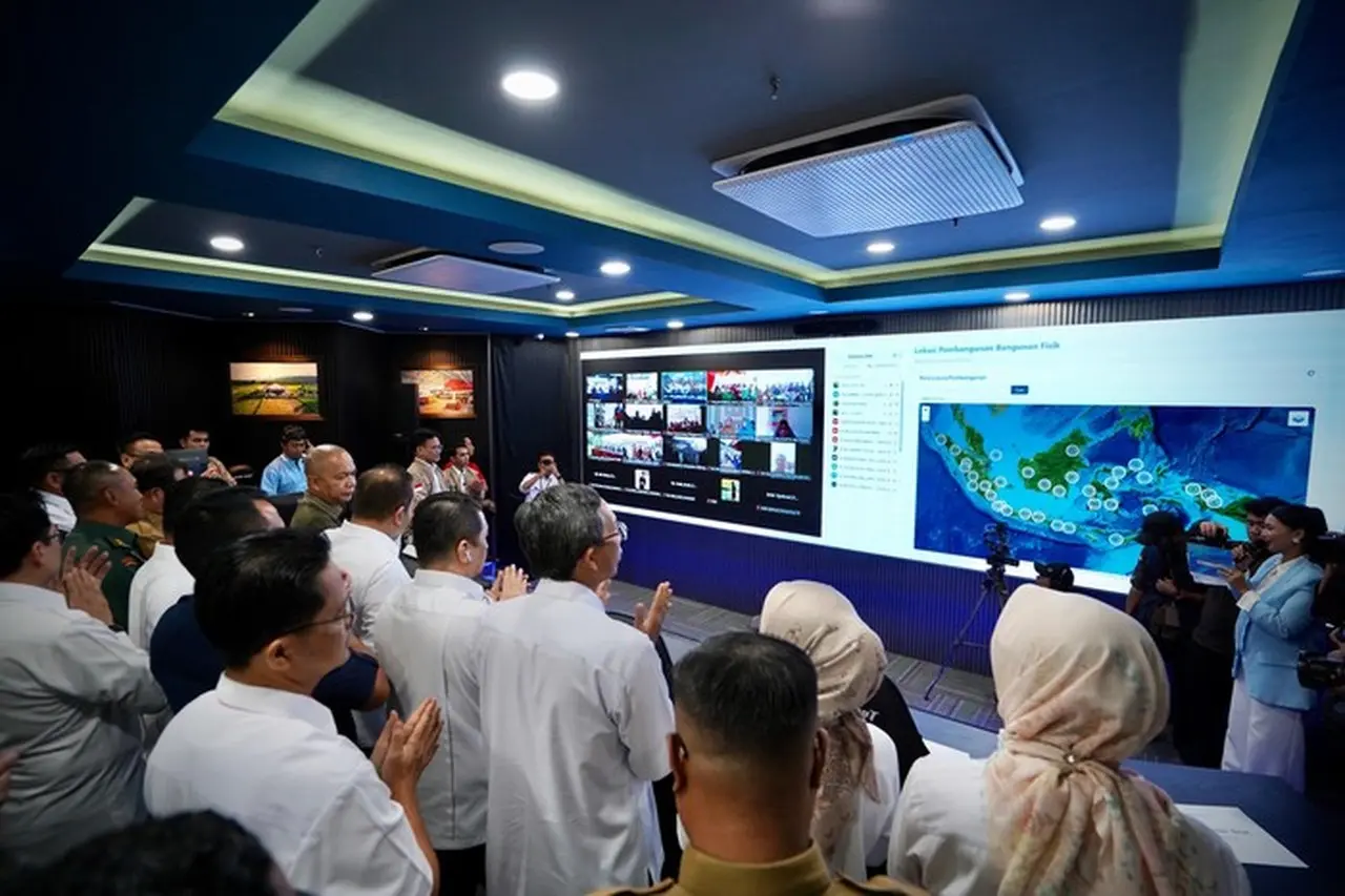 Ferry Juliantono Resmikan Command Center Kemenkop untuk Percepat Digitalisasi dan Pengawasan Koperasi