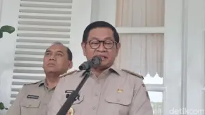Pramono Anung Pastikan Kerugian Pedagang Pasar Kramat Jati Ditanggung Asuransi
