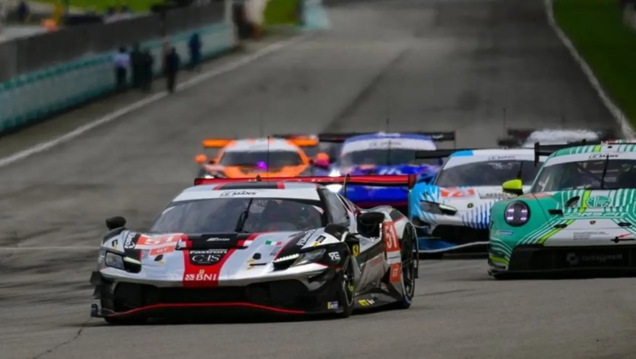 Sean Gelael Bangkit di Race 2 ALMS Sepang, Finis Keempat Setelah Drama Hujan