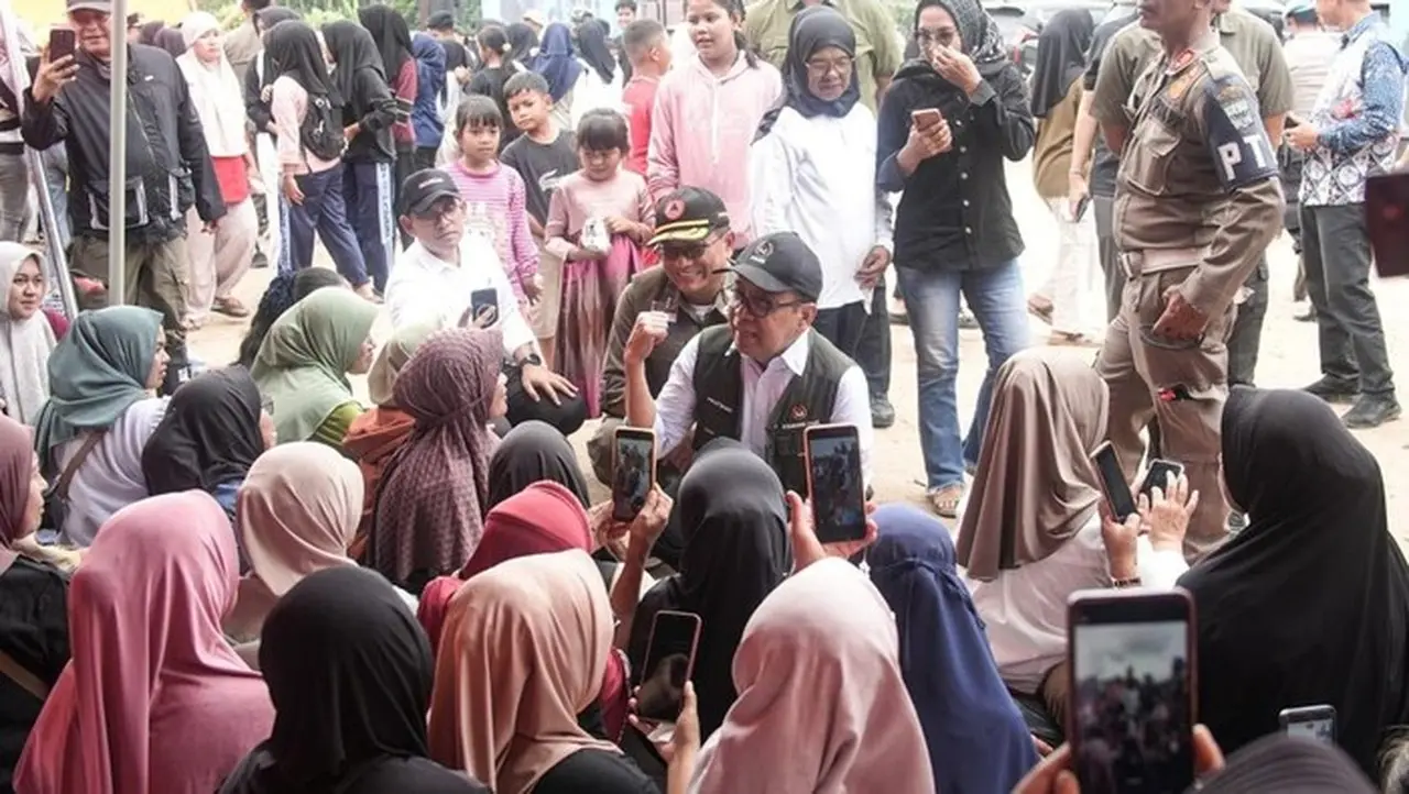 Menko PMK Pratikno: Pembangunan Huntara Korban Bencana Aceh, Sumbar, dan Sumut Dipercepat