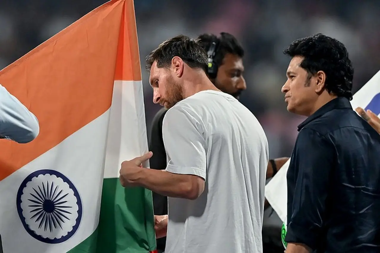 Ironi Sepak Bola India: Jutaan Dolar untuk Messi, Nol untuk Pengembangan Lokal Ironi Sepak Bola India: Jutaan Dolar untuk Messi, Nol untuk Pengembangan Lokal