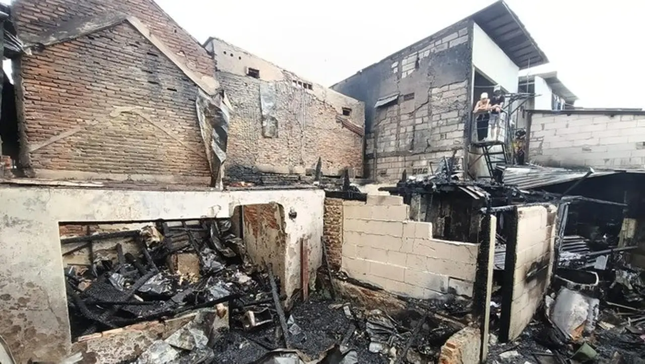 Pria di Grogol Ditangkap Warga Saat Mencuri TV dari Rumah Korban Kebakaran