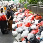 Tumpukan Sampah di Tangsel Bikin Resah, Pemkot Tutup dengan Terpal