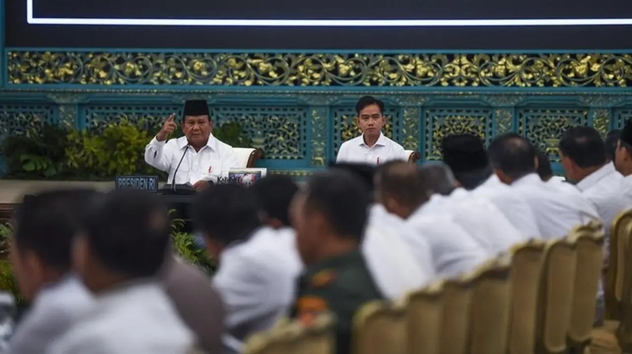 Prabowo Setujui 125 Ribu Pakaian Reject Disalurkan untuk Korban Bencana