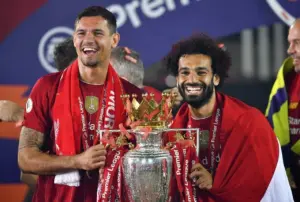Dejan Lovren Bela Mo Salah, Sindir Jamie Carragher dengan Rekor Baru