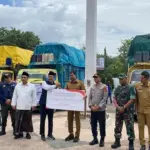 Mensos Syaifullah Yusuf Serahkan Bantuan Rp 9 Miliar untuk Korban Bencana di Aceh