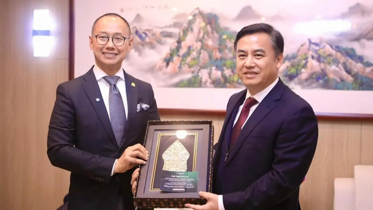 Eddy Soeparno ke China, Bahas Komitmen Prabowo Percepat Dekarbonisasi dan Kelola Sampah Eddy Soeparno ke China, Bahas Komitmen Prabowo Percepat Dekarbonisasi dan Kelola Sampah