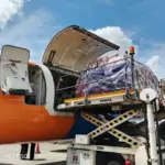 Kemensos Salurkan Bantuan Logistik Korban Banjir Aceh Melalui Jalur Udara ke Tiga Kabupaten