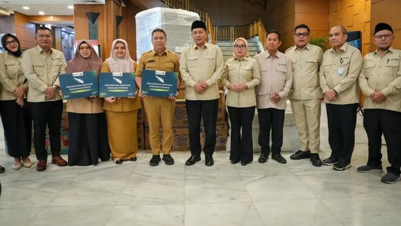 Kemenkop dan Koperasi Galang Dana Rp 1,64 Miliar untuk Korban Bencana Sumatera Kemenkop dan Koperasi Galang Dana Rp 1,64 Miliar untuk Korban Bencana Sumatera