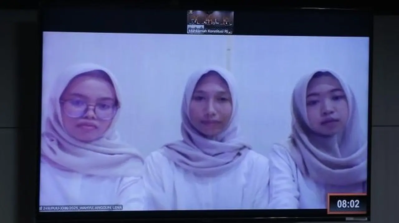 Mahasiswa Gugat UU LLAJ ke MK: Frasa “Segera” Perbaikan Jalan Dinilai Multitafsir dan Rugikan Warga Mahasiswa Gugat UU LLAJ ke MK: Frasa “Segera” Perbaikan Jalan Dinilai Multitafsir dan Rugikan Warga