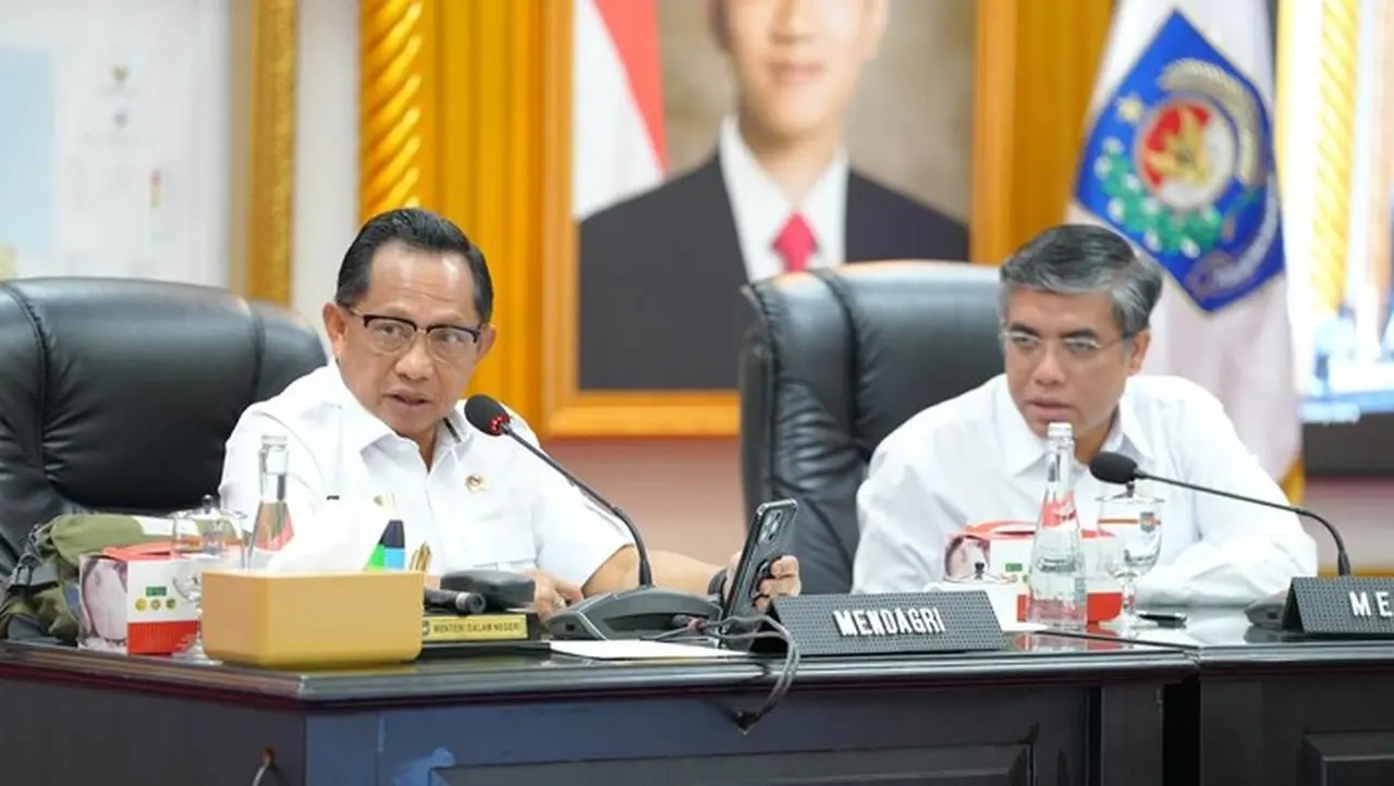 Mendagri Tito Karnavian Tegaskan Peran Gubernur dalam Penetapan Upah Minimum 2026