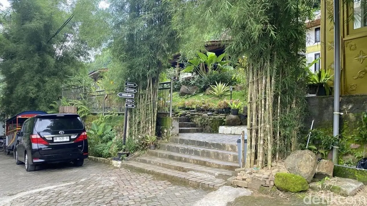 Kesaksian Warga: YouTuber Resbob Menginap di Kafe Semarang Sebelum Ditangkap Polda Jabar