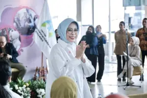 Kemen PPPA dan Seruni Gelar Bakti Sosial Hari Ibu ke-97 di Muara Angke, Dukung Perempuan Menuju Indonesia Emas 2045