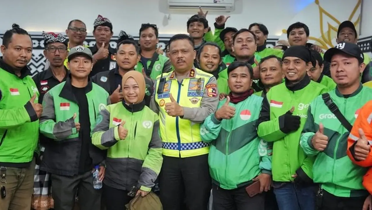 Irjen Agus Suryonugroho Ajak Komunitas Ojol dan Pecalang Bali Perkuat Keselamatan Lalu Lintas