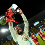 Mike Maignan: “Lupakan Gelar Musim Lalu, AC Milan Harus Fokus Singkirkan Napoli di Piala Super Italia”