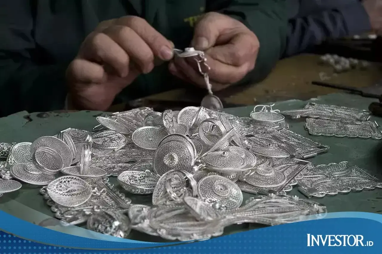 Harga Perak Antam Melonjak Tajam pada Kamis 18 Desember 2025, Sentuh Level Rp 40.820 per Gram
