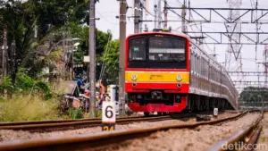 Perbaikan Lokomotif KA Manahan di Stasiun Bekasi Picu Keterlambatan KRL Cikarang-Bekasi Kamis Pagi