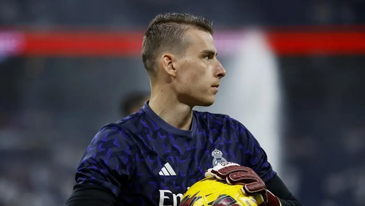 Andriy Lunin: “Itu Pekerjaanku,” Respons Isu Selamatkan Xabi Alonso di Real Madrid