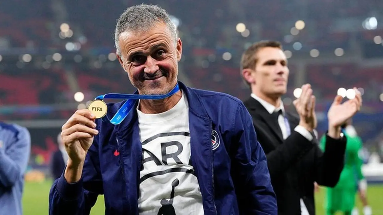 Luis Enrique: “Kami Bikin Sejarah Lagi!” Usai PSG Raih Sextuple di Piala Interkontinental