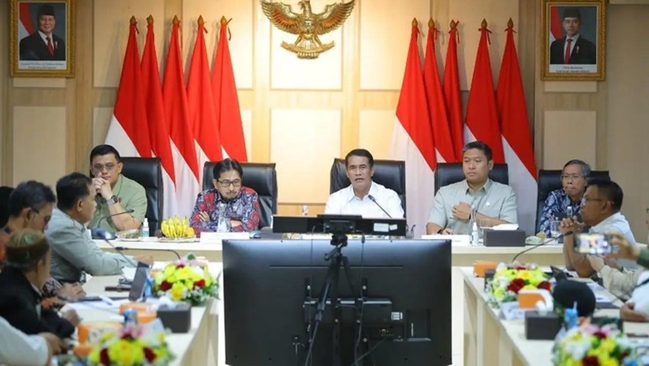 Mentan Amran: “Enggak Boleh Naik, Kalau Naik Kita Tindak!” Terkait Harga Pangan Jelang Nataru Mentan Amran: “Enggak Boleh Naik, Kalau Naik Kita Tindak!” Terkait Harga Pangan Jelang Nataru