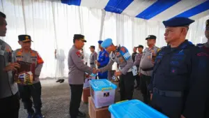 Jenderal Sigit: “Polri Tidak Akan Pernah Tinggalkan Anggotanya” di Tengah Bencana Sumbar