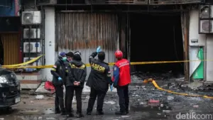 19 Orang Selamat dari Kebakaran Gedung Terra Drone, Api Diduga Berasal dari Baterai Litium