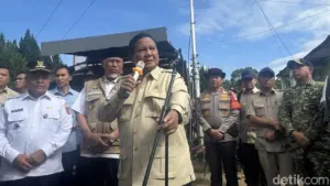 Prabowo Targetkan Huntara Korban Banjir Agam Rampung Sebulan: “Tidak Perlu Lagi Tinggal di Tenda”