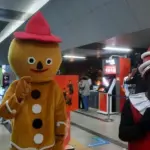 Derika: “Saya Mau Nangis,” Ungkap Lansia Bogor Saksikan Christmas Carol di MRT Blok M