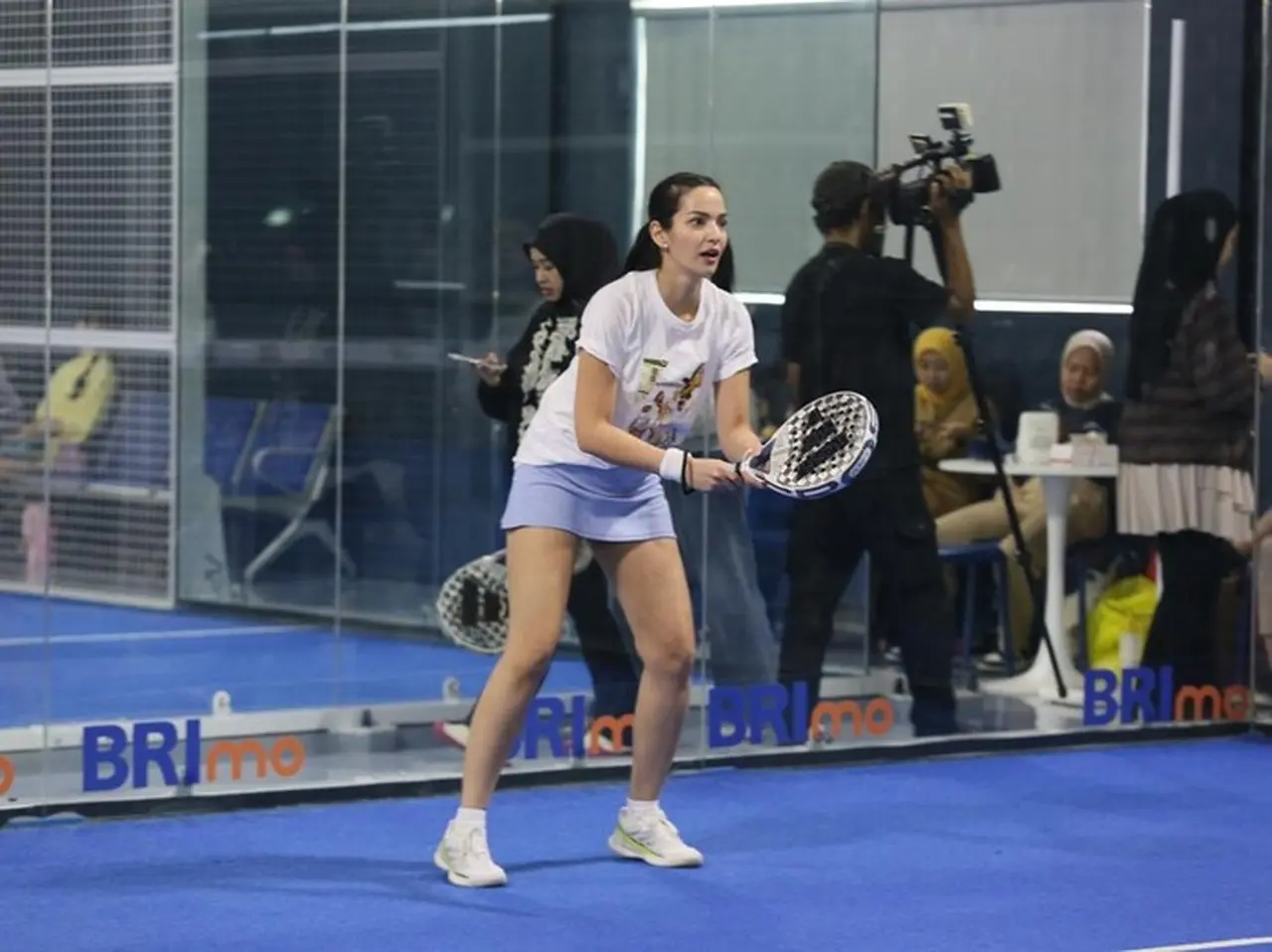 Nia Ramadhani: “Jujur Agak Kecewa” Meski Raih Juara 2 di Turnamen Padel Sambut Hari Ibu