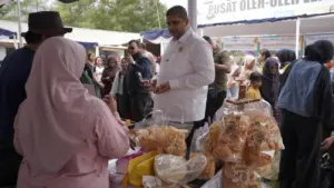 Anggota DPR Rajiv Pastikan Pangan Terjangkau, Gelar Gerakan Pangan Murah di Bandung Raya