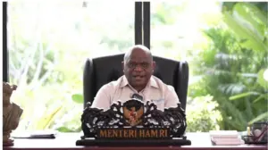 Natalius Pigai: “Tolak Parcel Natal demi Integritas Pelayanan Publik”