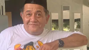 Merasa ‘Tak Terlihat’ di Keramaian, Harry De Fretes Ungkap Pergulatan Batin Sebelum Jualan Bubur