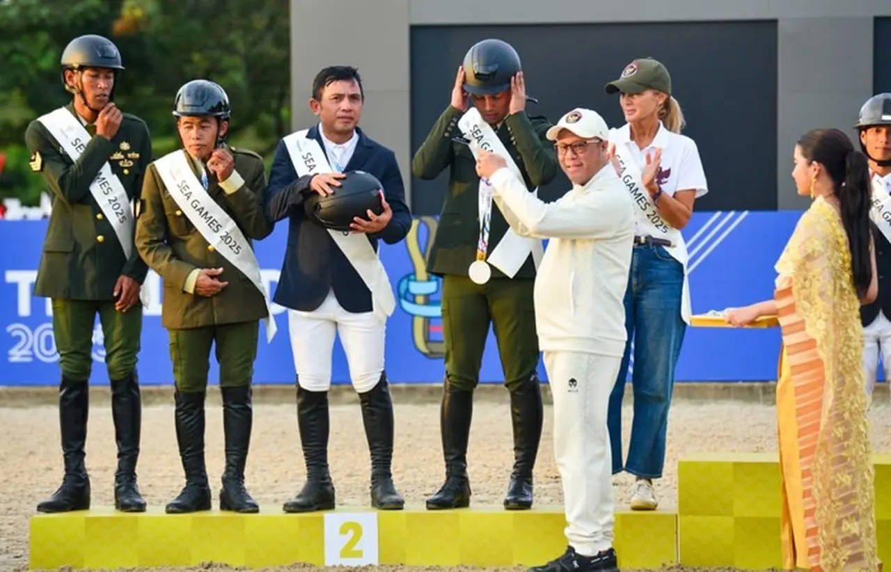 Brayen Nathan Brata Coolen Sumbang Emas Equestrian, Indonesia Samai Rekor 87 Medali di SEA Games 2025 Brayen Nathan Brata Coolen Sumbang Emas Equestrian, Indonesia Samai Rekor 87 Medali di SEA Games 2025