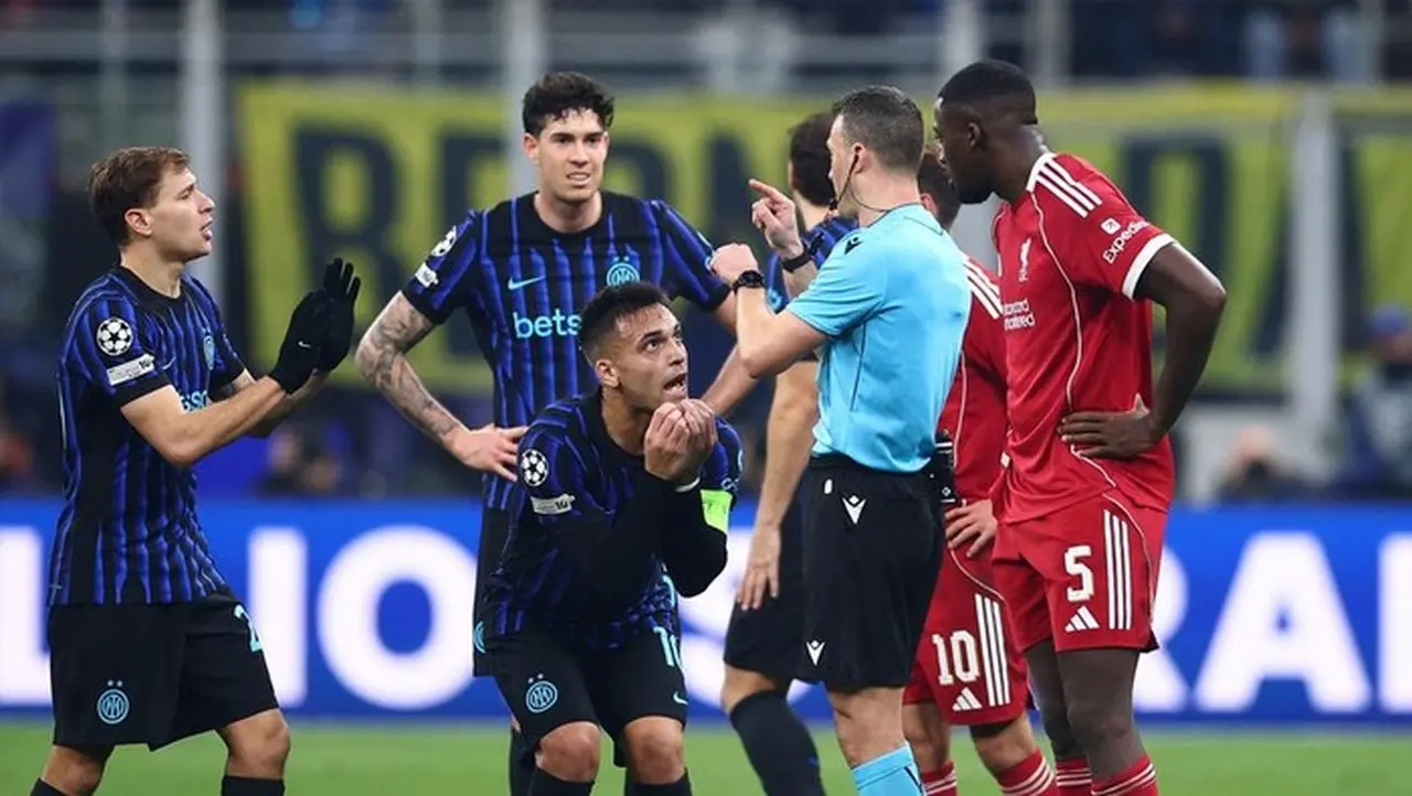 Inter Milan Protes Keras Penalti Liverpool di Liga Champions Inter Milan Protes Keras Penalti Liverpool di Liga Champions